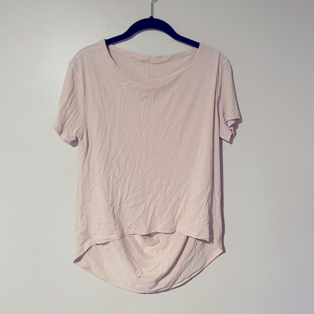Lululemon Fall in Place blush short sleeve size 6